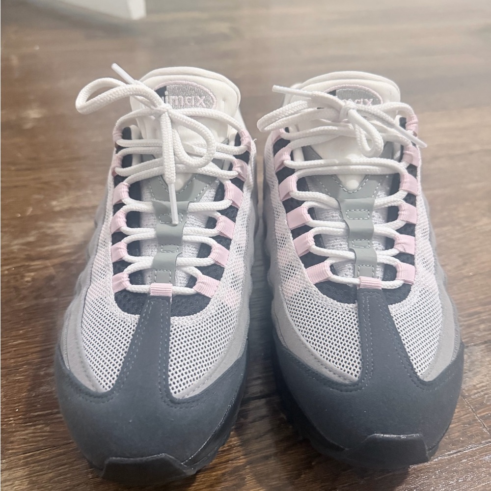 Nike Women's Grey, White & Pink Lace-Up Sneakers